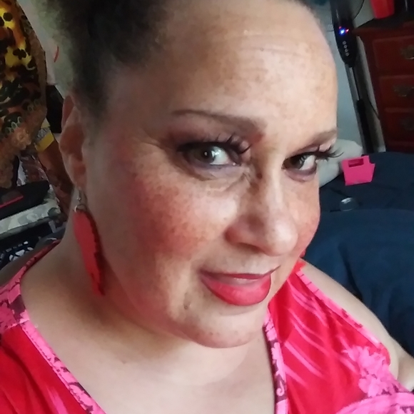 Meet your Posher, Racquel - Picture 6 of 8